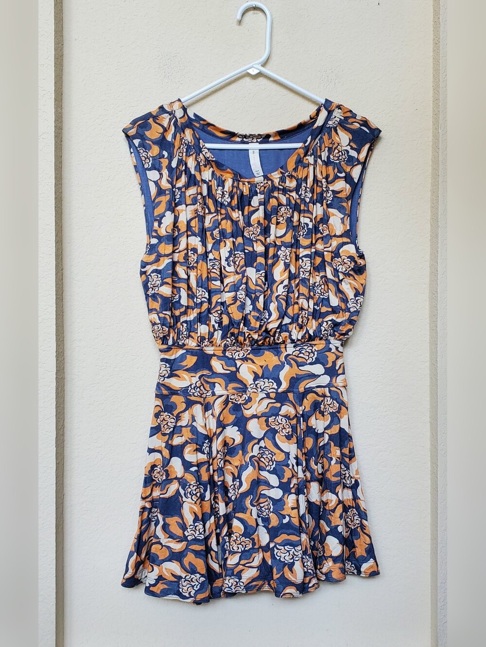 Daily Practice Sleeveless Cinched Knit Mini Dress.  Size XSP